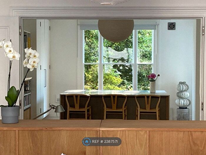 2 Bedroom Flat To Rent In Mount Ararat Road, Richmond, TW10