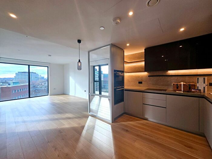 2 Bedroom Flat To Rent In Westmont Building, Wood Lane, White City, W12