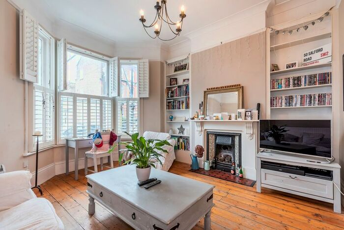 2 Bedroom Flat To Rent In Sandmere Road, London, SW4
