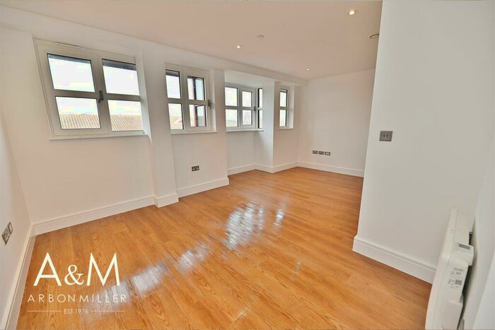 1 Bedroom Apartment To Rent In London Road, Romford, RM7