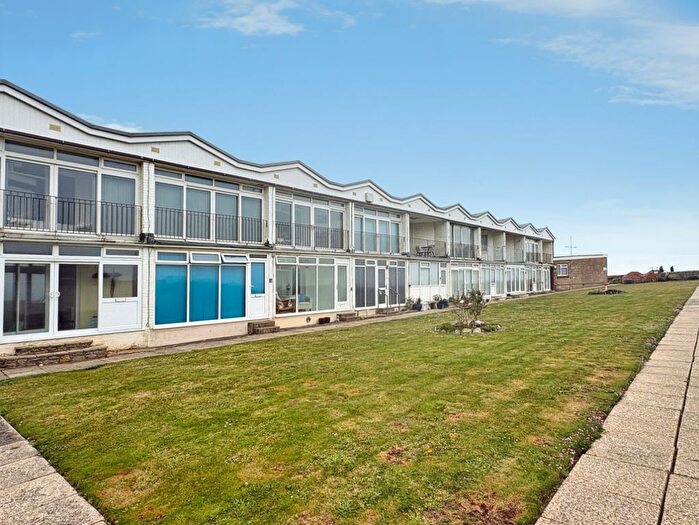 1 Bedroom Flat For Sale In Kingfisher Court, West Bay, DT6