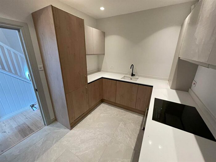 2 Bedroom Flat To Rent In The Colonnades, - North Street, Brighton, BN1