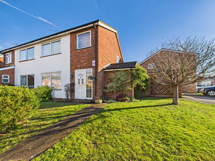 3 Bedroom Semi Detached House For Sale In Hillcrest, Baldock, SG7