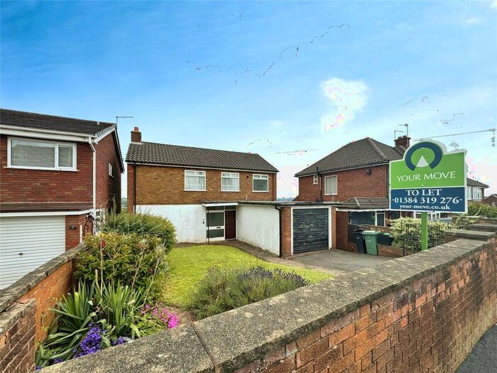 3 Bedroom Detached House To Rent In Hockley Lane, Dudley, West Midlands, DY2