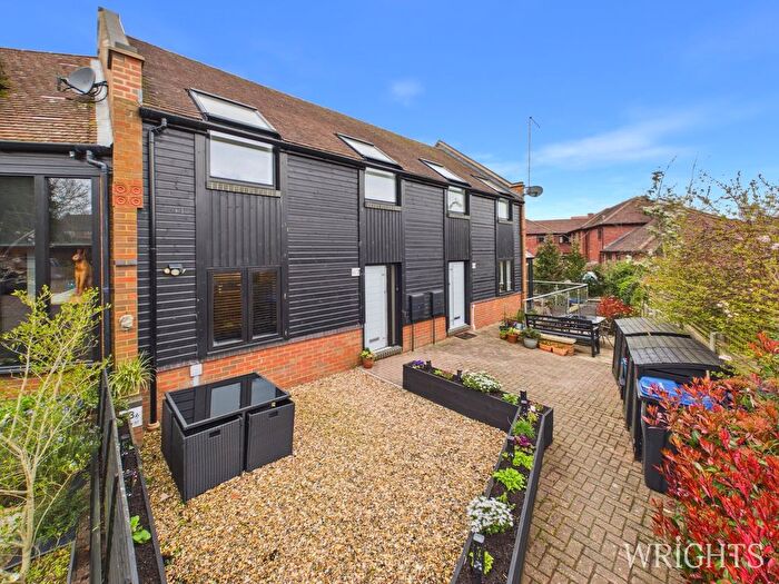 2 Bedroom Property For Sale In High Street, Codicote, Hitchin, SG4