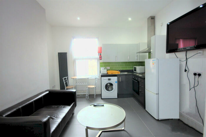 2 Bedroom Flat To Rent In St. Marks Road, Preston, Lancashire, PR1