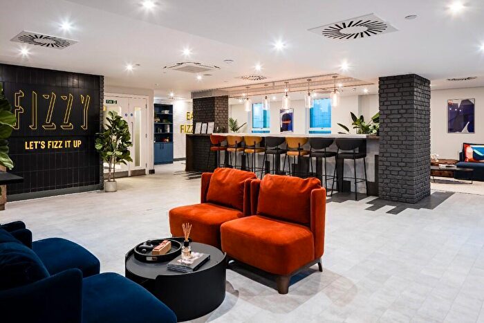 2 Bedroom Apartment To Rent In Silvertown Way, London, E16