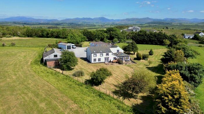 3 Bedroom Semi-Detached House For Sale In Charlam Lodge, Winscales, CA14