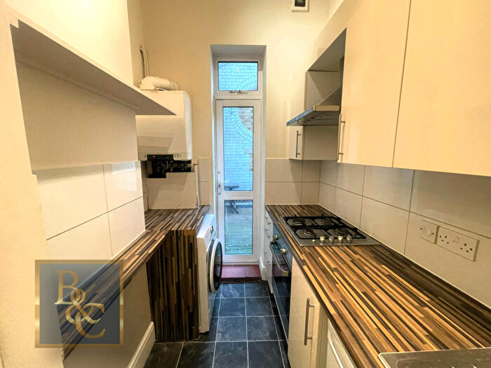 2 Bedroom Apartment To Rent In Kentish Town Road, Kentish Town, NW5
