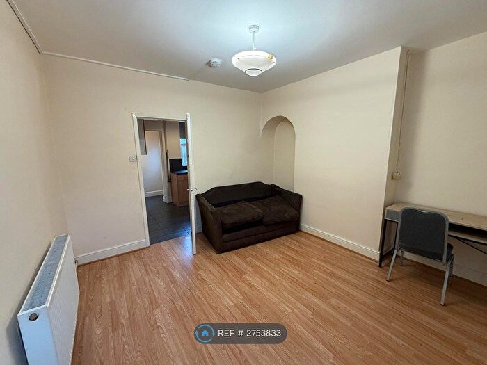 2 Bedroom Terraced House To Rent In Bastion Street, Nottingham, NG7