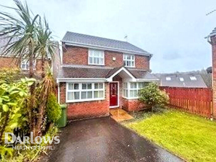 3 Bedroom Detached House To Rent In Mountain View, Porth, CF39