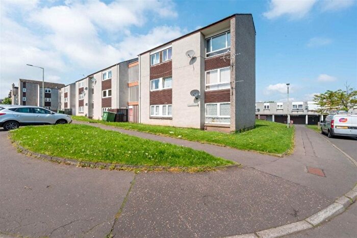 2 Bedroom Flat To Rent In Tulloch Terrace, Perth, Perthshire, PH1