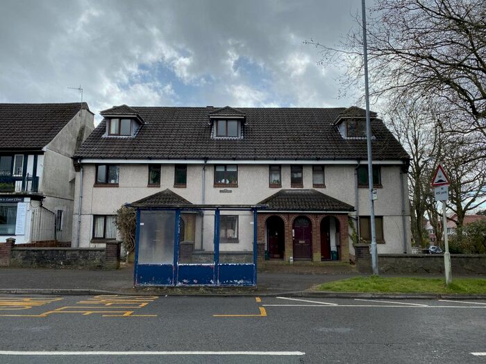 3 Bedroom Flat To Rent In Glanmor Road, Sketty, Swansea, SA2