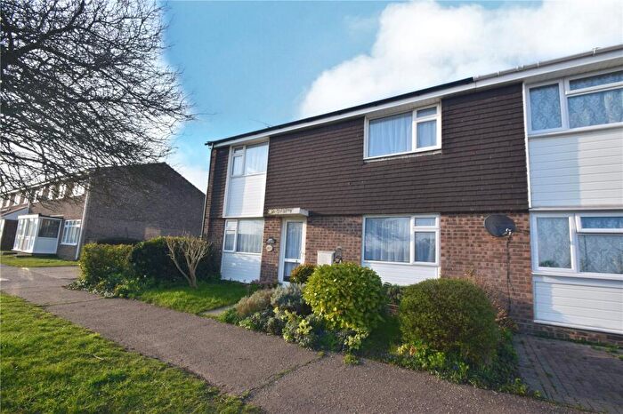 3 Bedroom End Of Terrace House To Rent In Humber Road, CM8