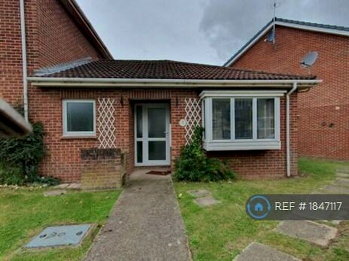 1 Bedroom Bungalow To Rent In The Mews, Longfield, DA3