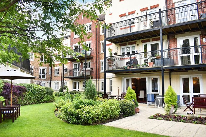 1 Bedroom Property For Sale In Churchfield Road, Walton-On-Thames, KT12