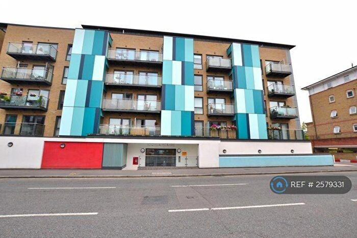 2 Bedroom Flat To Rent In Iconia House, Bromley, BR2