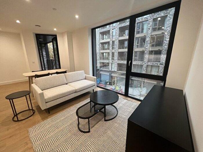 1 Bedroom Flat To Rent In Blair Street, Aberfeldy Village, E14