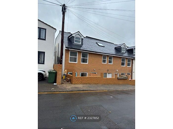 1 Bedroom Flat To Rent In Second Floor, Maidstone, ME15