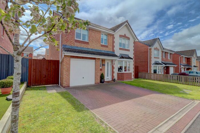 4 Bedroom Detached House For Sale In Bickerton Wynd, Blackwood, ML11