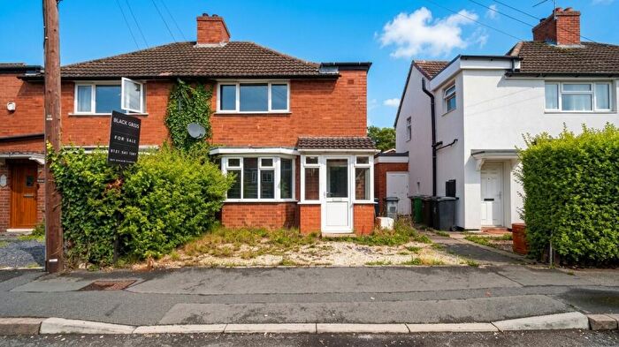 3 Bedroom Semi-Detached House For Sale In Alston Road, Solihull, B91
