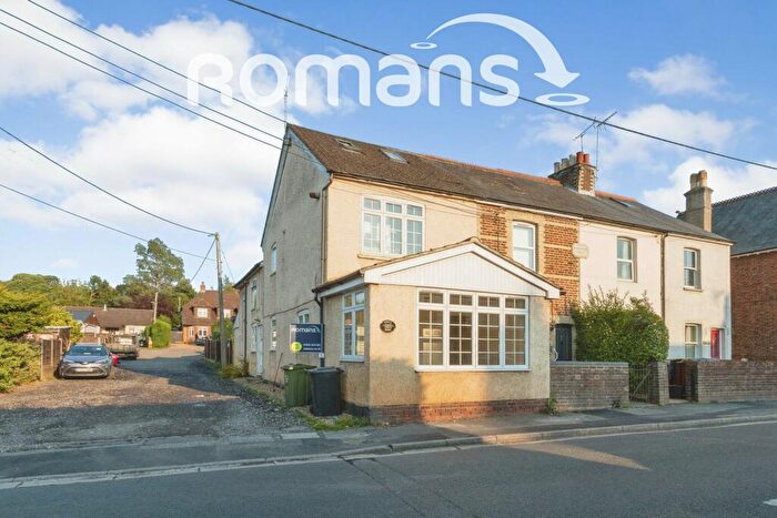 2 Bedroom Maisonette To Rent In Frimley Road, Ash Road, GU12