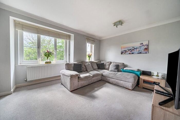 2 Bedroom Flat For Sale In Anders Corner, Bracknell, Berkshire, RG42