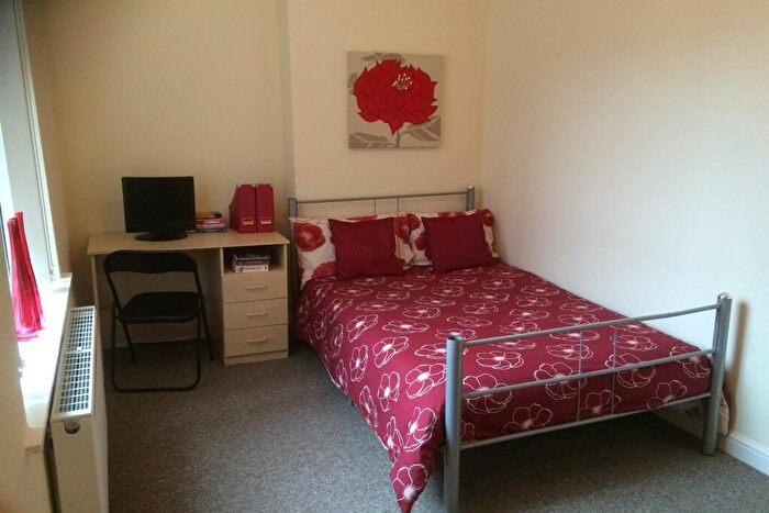 3 Bedroom Apartment To Rent In Noel Street, NG7