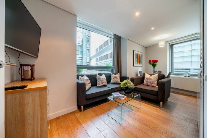 3 Bedroom Flat To Rent In Merchant Square East, London, W2