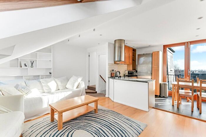 3 Bedroom Apartment For Sale In Ulysses Road, West Hampstead, NW6
