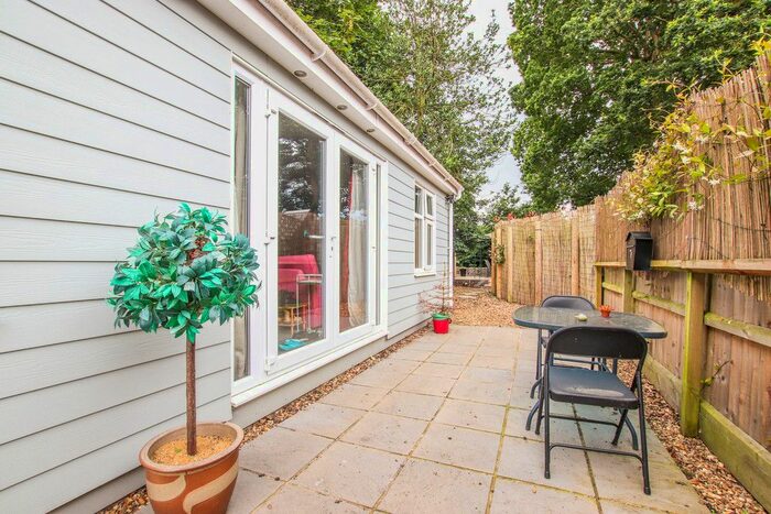 1 Bedroom Detached Bungalow To Rent In Thunder Lane, Norwich, Norfolk, NR7