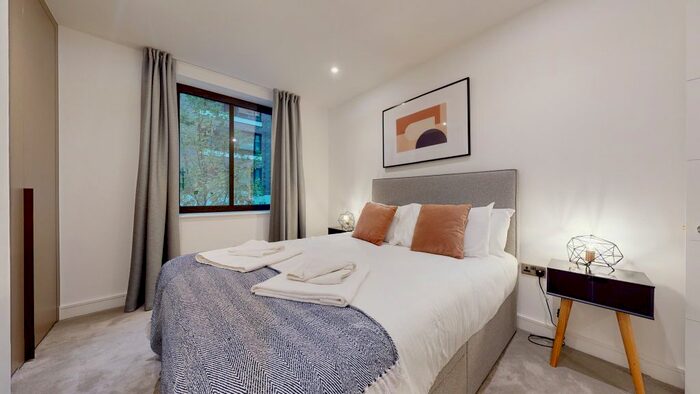 3 Bedroom Flat To Rent In Gorsuch Place, London, E2
