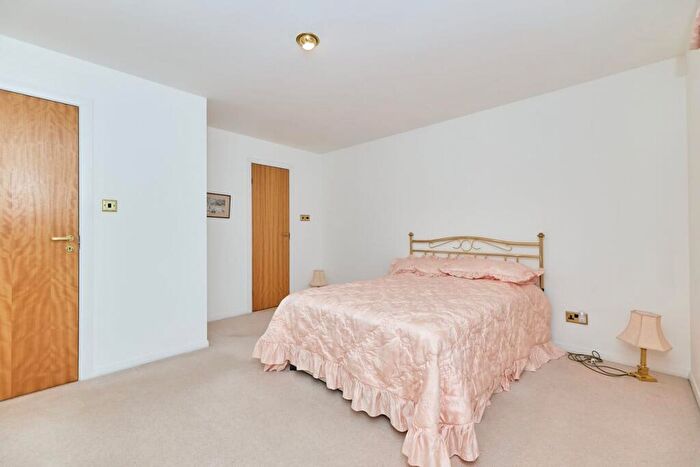 3 Bedroom Apartment For Sale In Great Western Road, Aberdeen, AB10