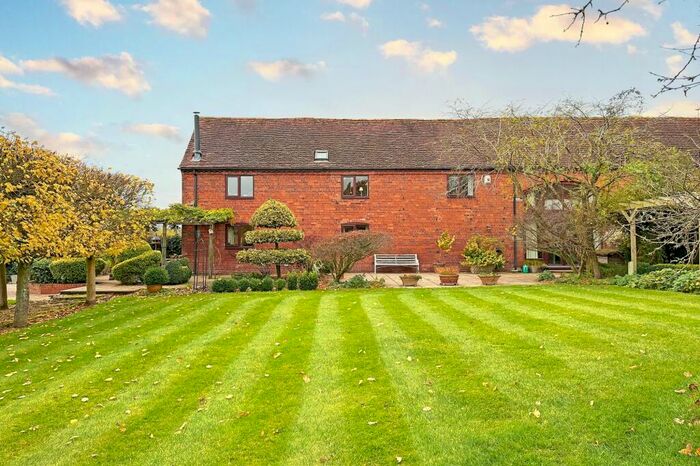 4 Bedroom Barn Conversion For Sale In Bushwood Lane, Lapworth, B94