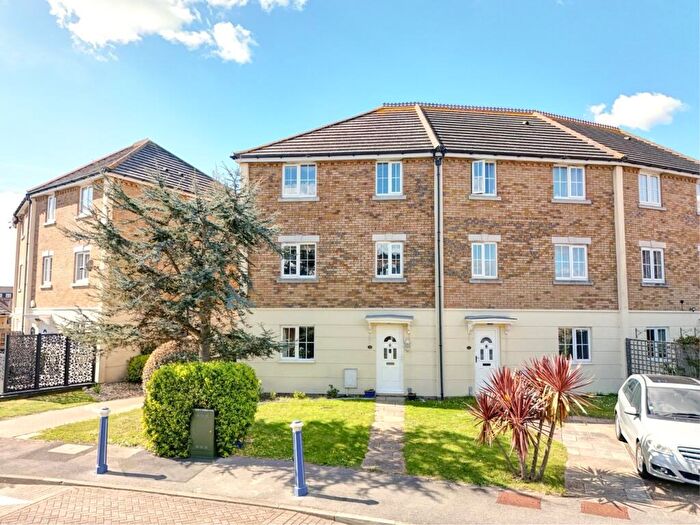 3 Bedroom Town House For Sale In Long Beach View, Eastbourne, BN23