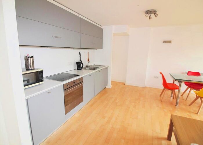 2 Bedroom Flat To Rent In Electric Wharf, Coventry, CV1