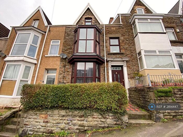 5 Bedroom Terraced House To Rent In Cromwell Street, Swansea, SA1