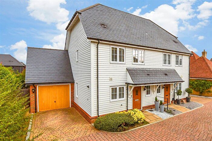 2 Bedroom Semi-detached House For Sale In Blossom Way, Marden, Tonbridge, Kent, TN12