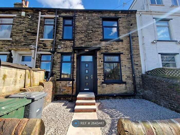 3 Bedroom Terraced House To Rent In Birkby Street, Bradford, BD12