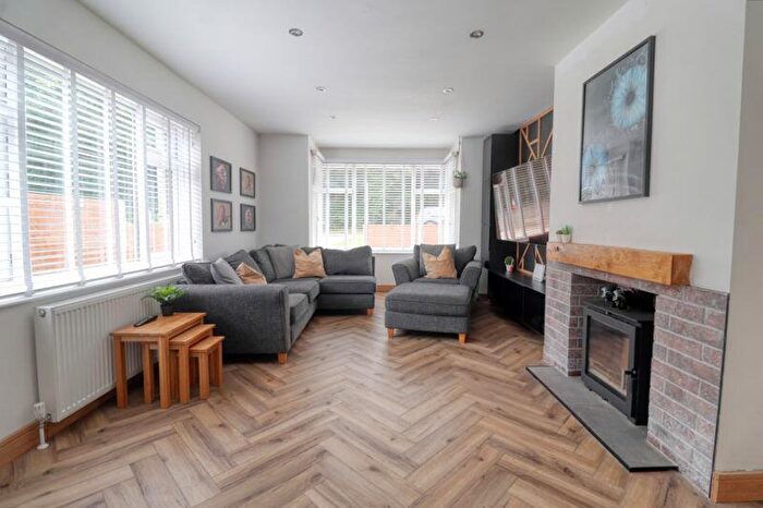 3 Bedroom Detached Bungalow For Sale In Ermine Street, Broughton, DN20