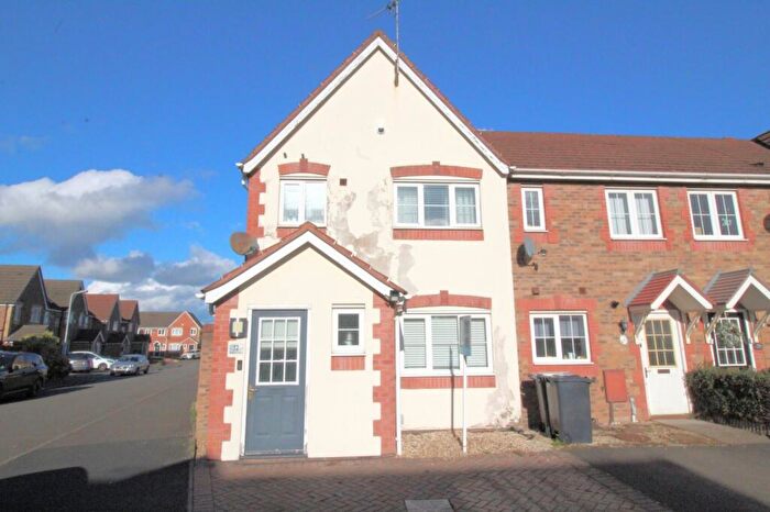 3 Bedroom End Of Terrace House For Sale In Hatters Court, Bedworth, Warwickshire, CV12