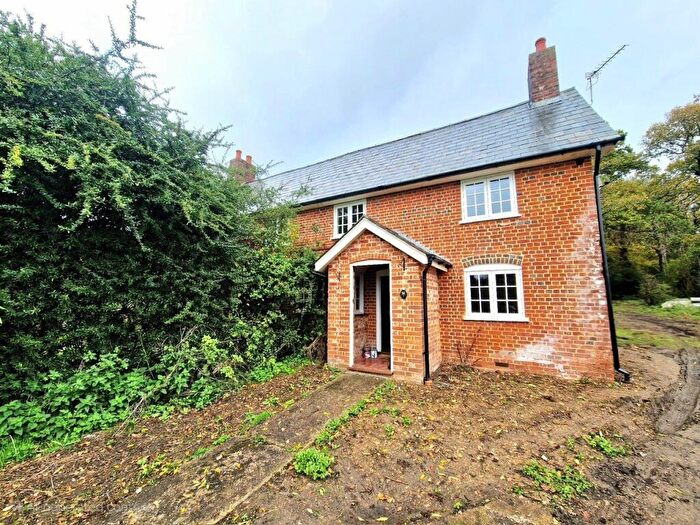 3 Bedroom Semi-Detached House To Rent In Ridge Lane, Romsey, Hampshire, SO51