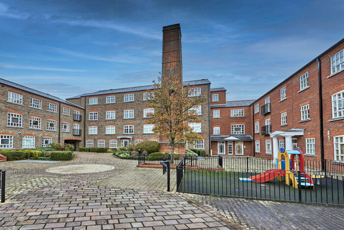 2 Bedroom Apartment To Rent In Milliners Court, Lattimore Road, St Albans, Herts, AL1