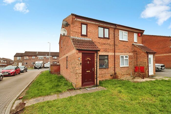 2 Bedroom Semi Detached House For Sale In Hawthorn Close, Bristol, Avon, BS34