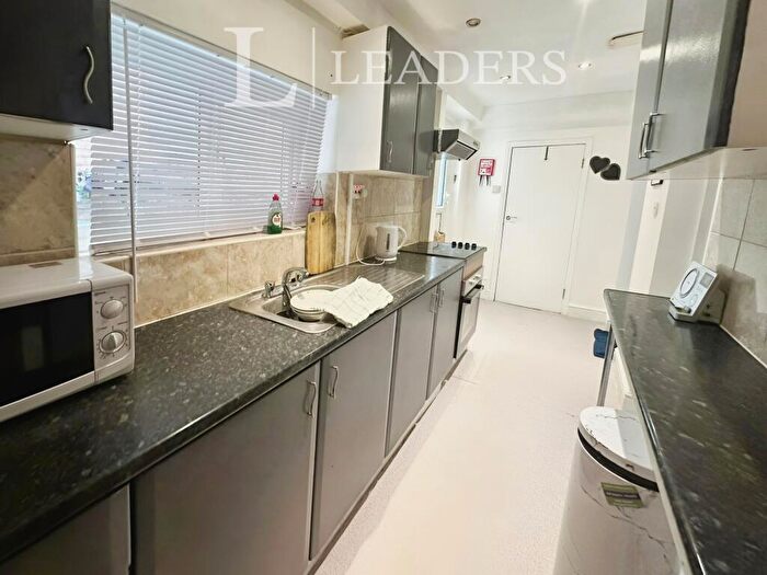 1 Bedroom Flat To Rent In Willoughby Road, IP2