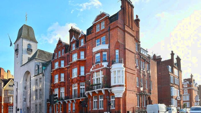 1 Bedroom Flat To Rent In Pont Street, London, SW1X