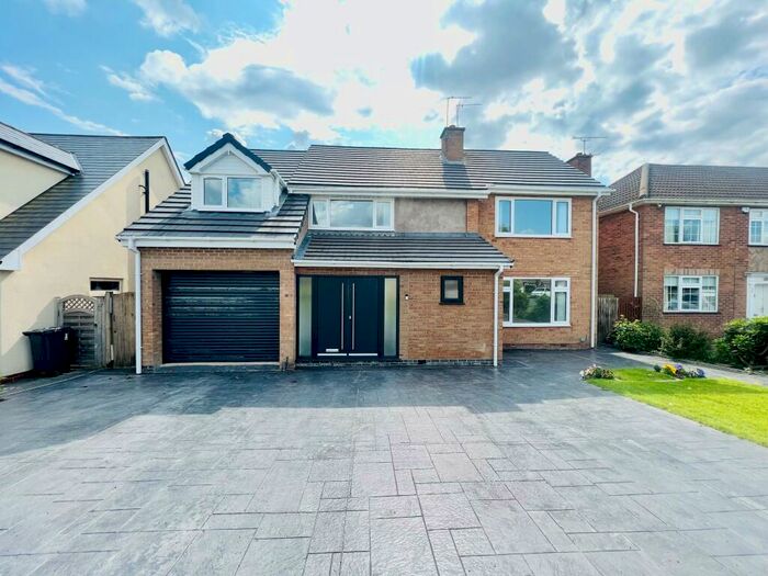 5 Bedroom House To Rent In The Fairways, Leamington Spa, CV32