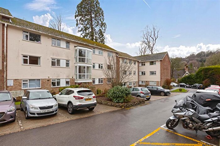 2 Bedroom Flat To Rent In Cliveden Close, Brighton, BN1