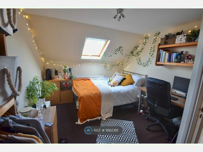 10 Bedroom Terraced House To Rent In Woodville Road, Cardiff, CF24