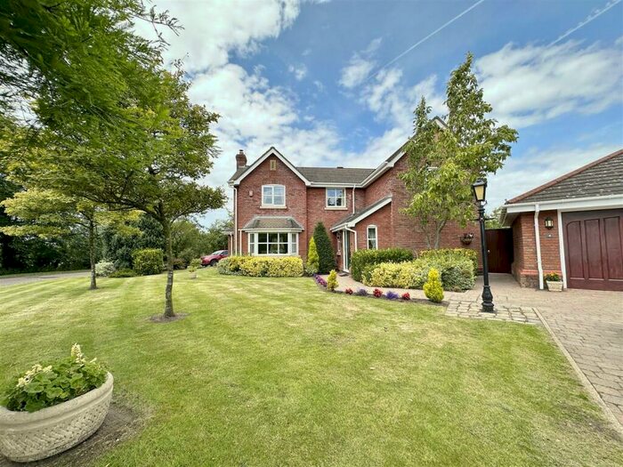 4 Bedroom Detached House For Sale In Willowmead Park, Moss Side, Lytham St Annes, FY8
